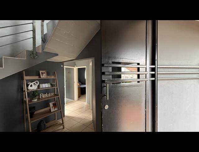 3 BEDROOM APARTMENT TO LET IN ESSENWOOD